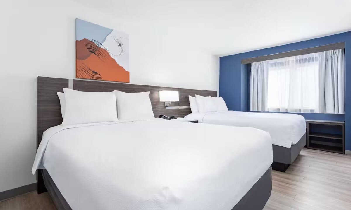 Clarion Hotel | 2 Clean & Modern Rooms w/Bfast Ideal for Group Getaways near Local Highlights