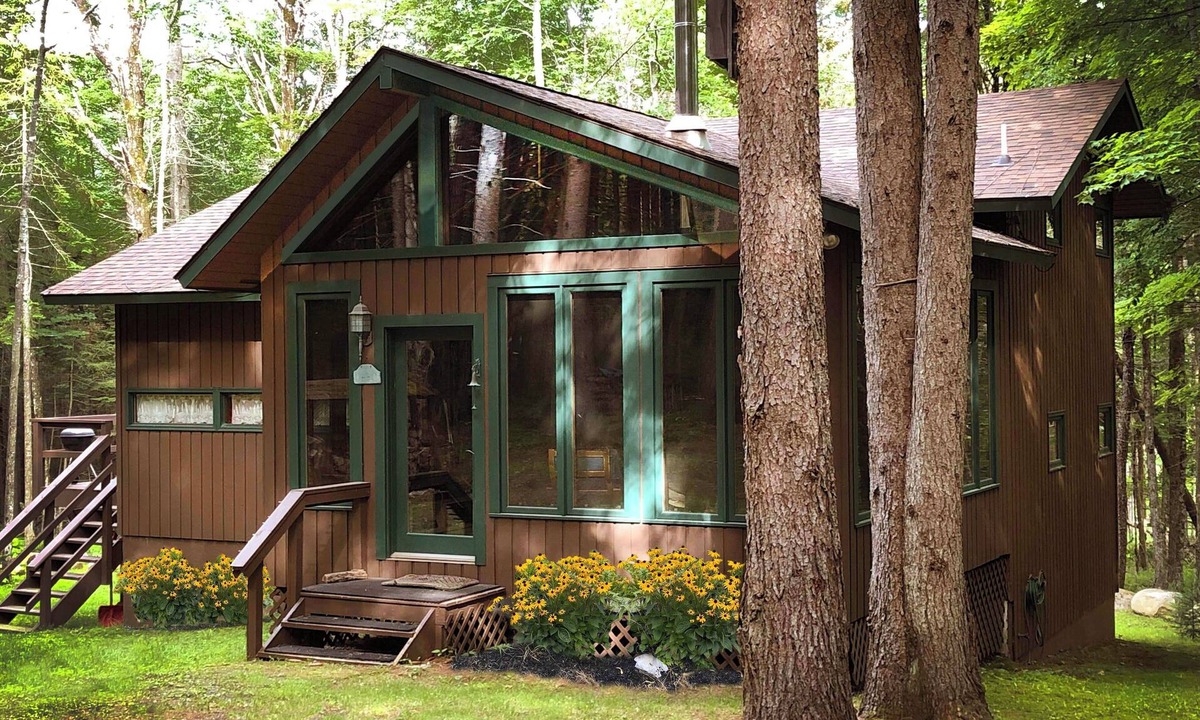 North River Cabin | 3-Acres Adirondack Cabin: Private Beach, Hiking, Sauna, Pool Table,