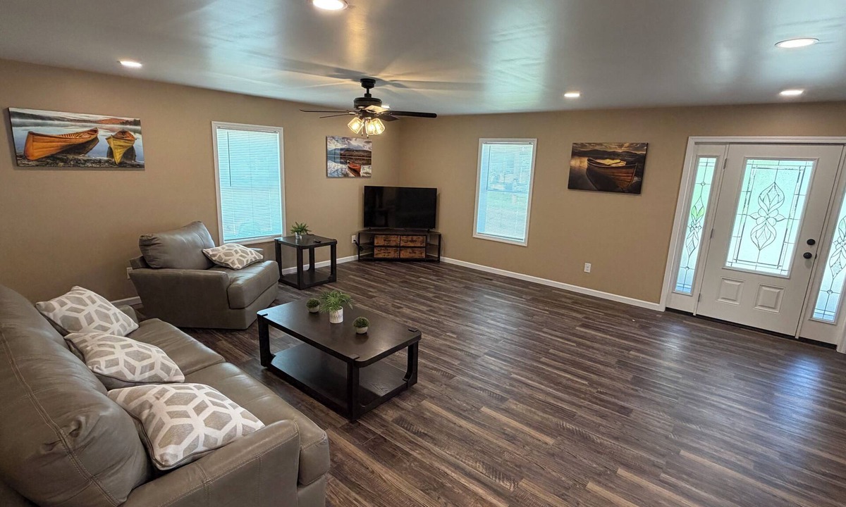 Bath House | 3-bedroom house in Bath. Close to the Finger Lakes, wine trails and much more