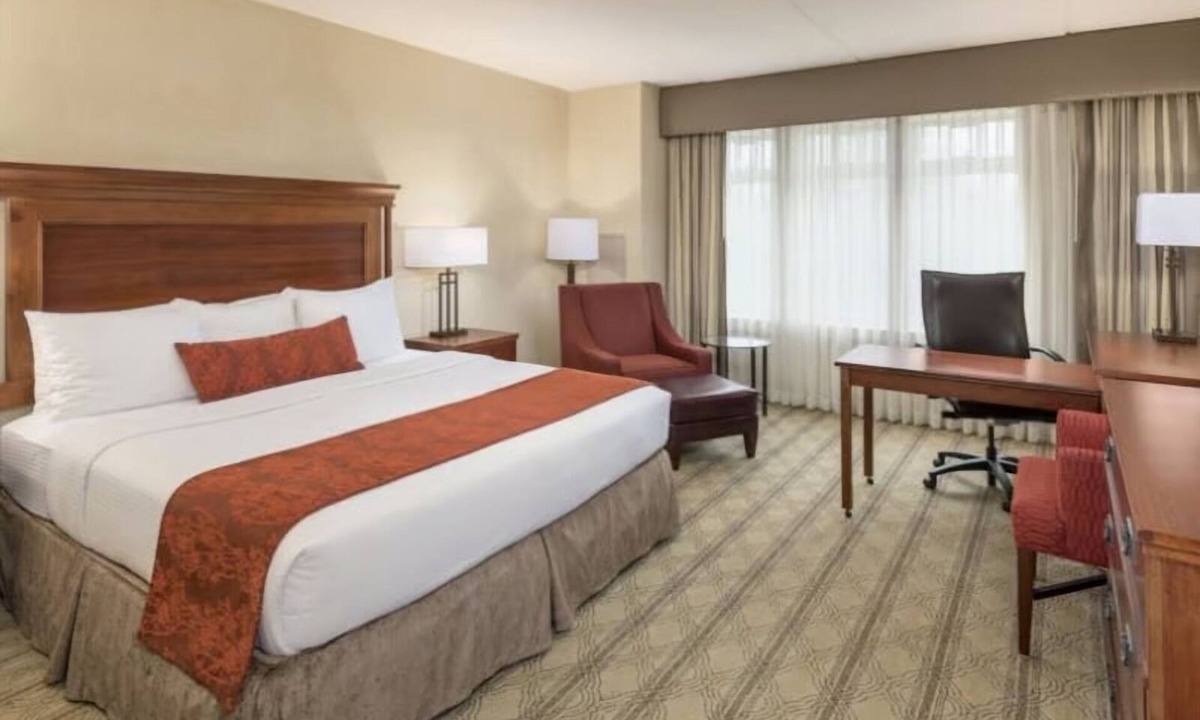 Blacksburg Hotel | 3 Spacious Units | Free Parking | Blacksburg Stay