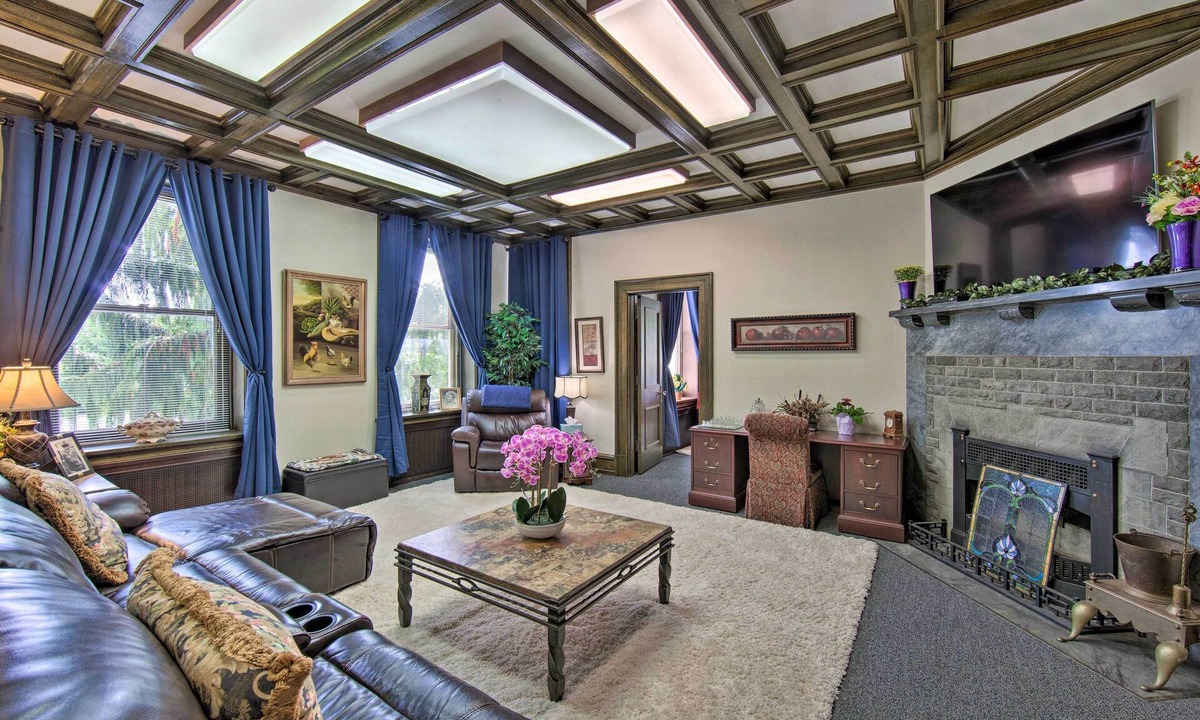 Annville House | 8 Mi to Hersheypark: 'Millard Mansion' in Annville