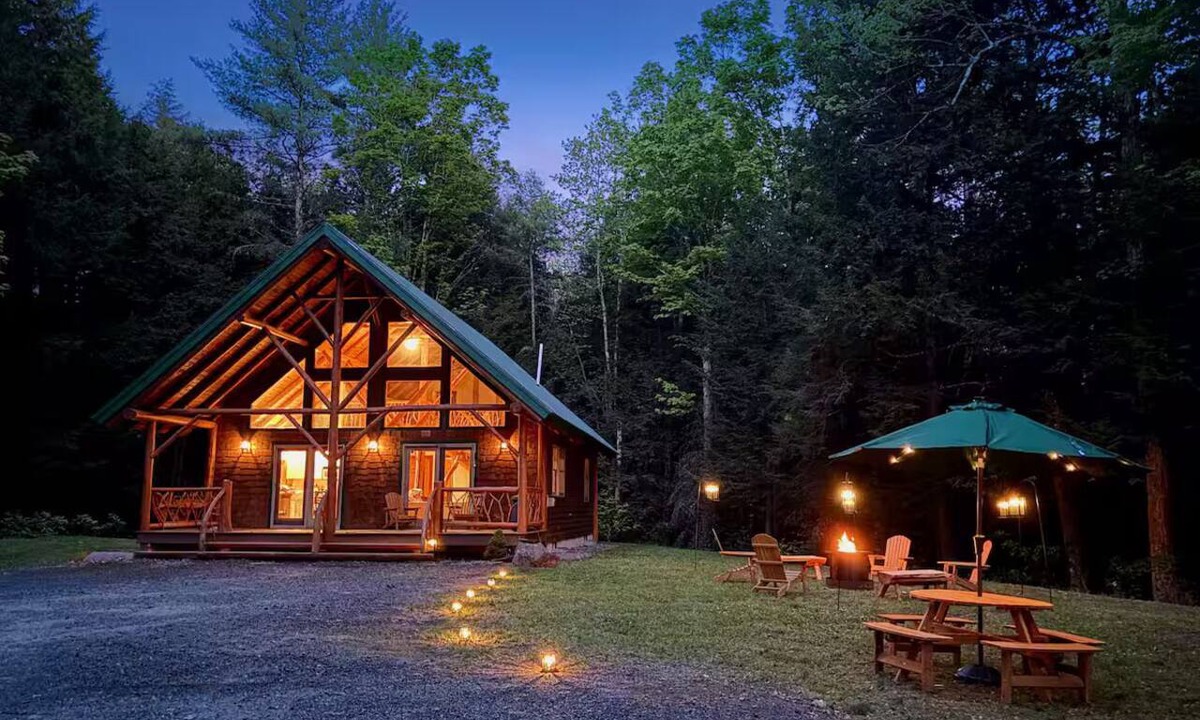 Pottersville Cabin | Adirondack A-Frame Schroon Lake, Firepit, Stone Bridge & Caves