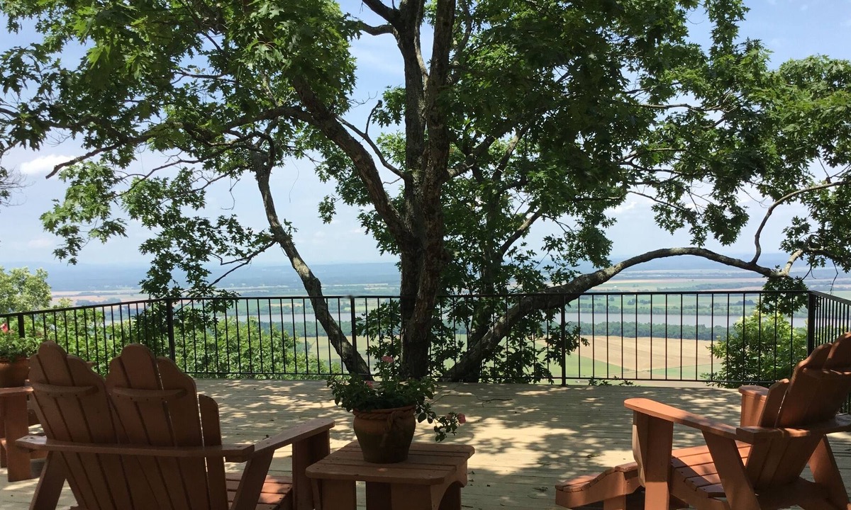 Morrilton House | Amazing Panaromic View of the Arkansas River