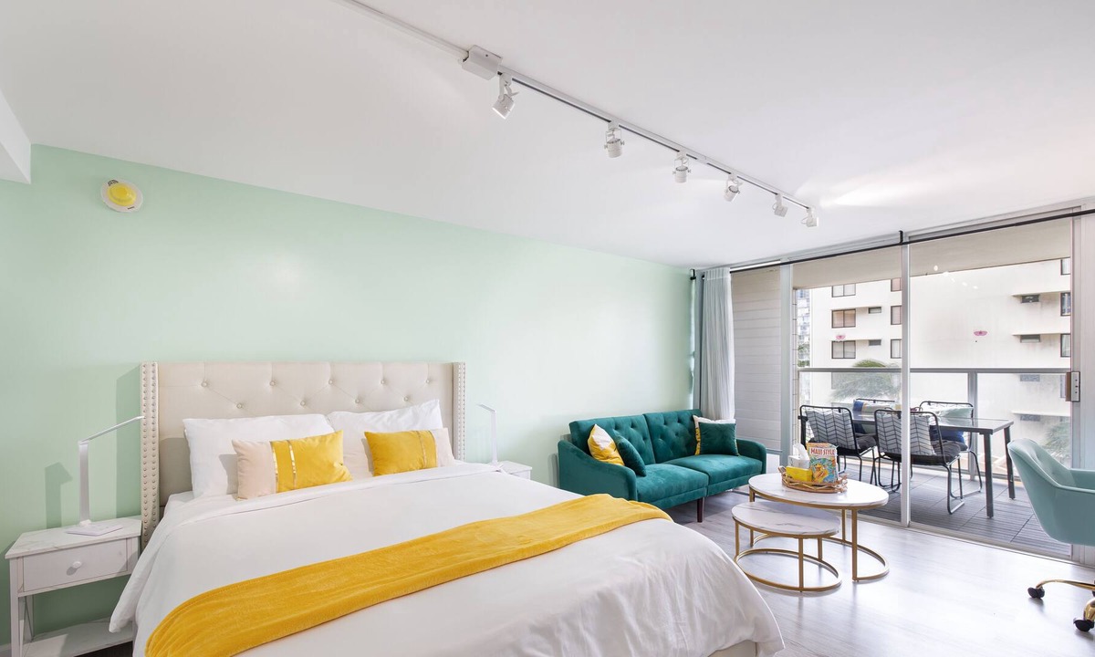 Honolulu Condo | Amazing Studio Unit in the [Center of Waikiki]