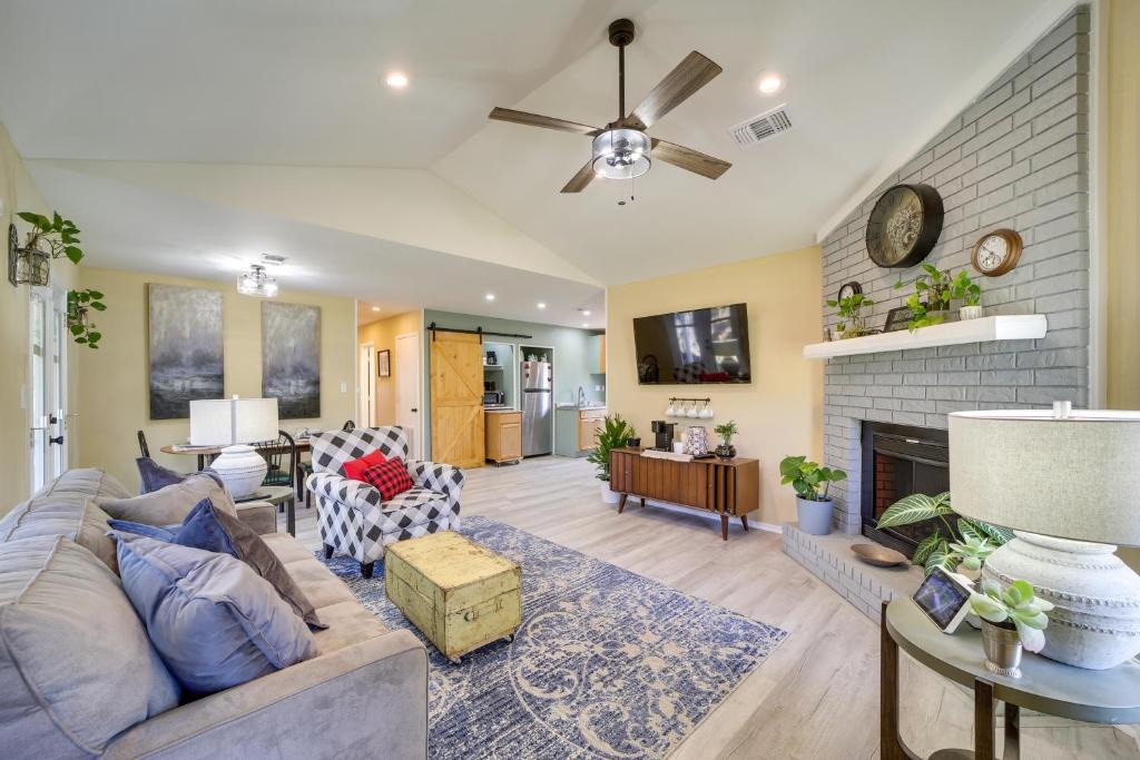 Barling House | Barling Vacation Rental: Fenced-In Yard w/Hot Tub