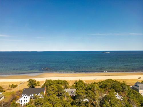 Southern Coast House | Beachside Oceanside Walk onto the beach