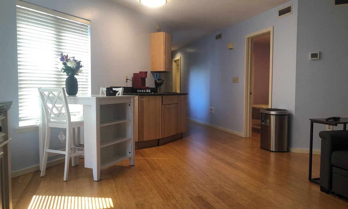 Palmyra Apartment | Beautiful In-law suite in Palmyra PA. No Cleaning Fees.