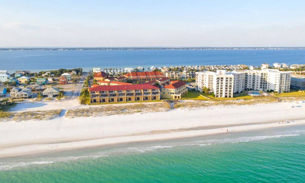 Pensacola Beach House | Book Fall specials now! Family Friendly, Close To The Beach, Pet Friendly