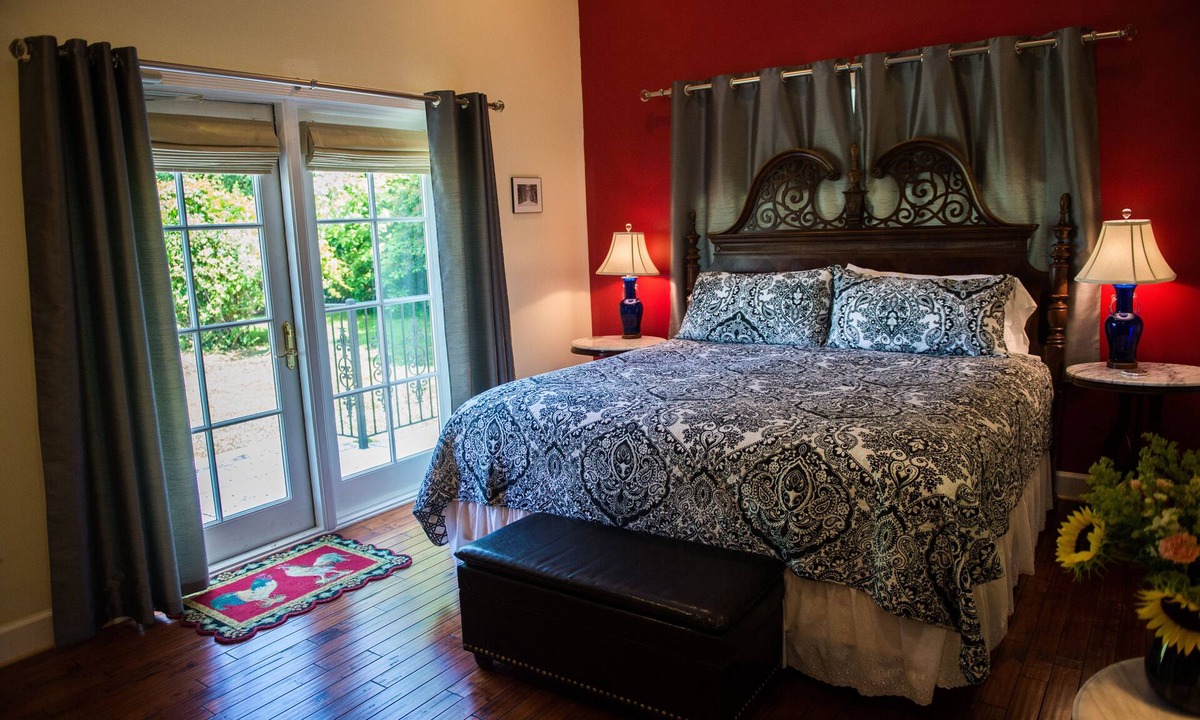 Middleburg House | Briar Patch Bed & Breakfast Inn
