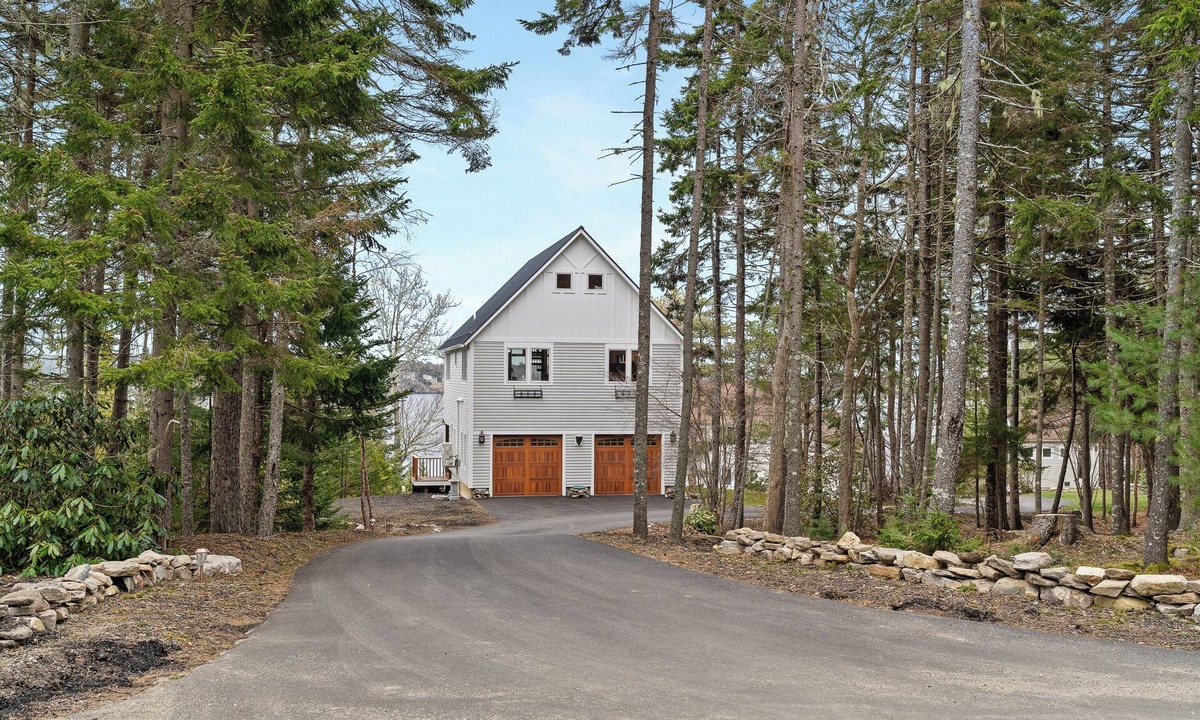 Boothbay Harbor House | Celestial Compass | 2 Bed, 1 Bath