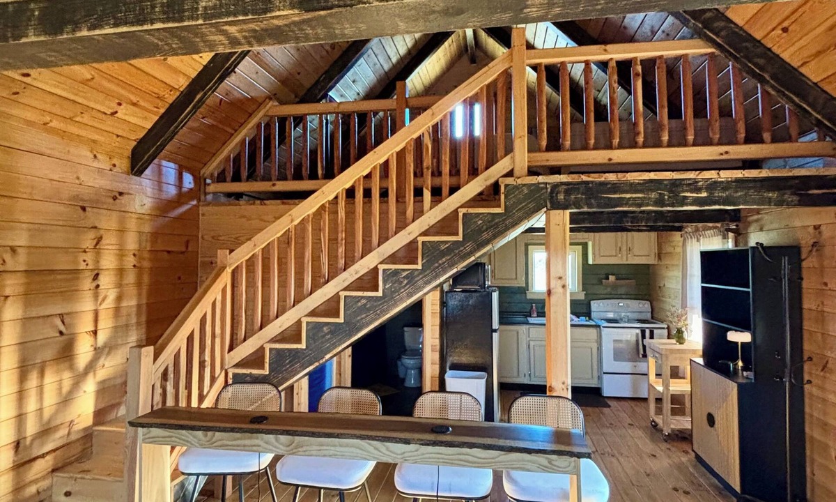 Dublin Cabin | Charming 1 BR Cabin at Persimmon & Pine Hollow- Secluded Feel, Close to Town