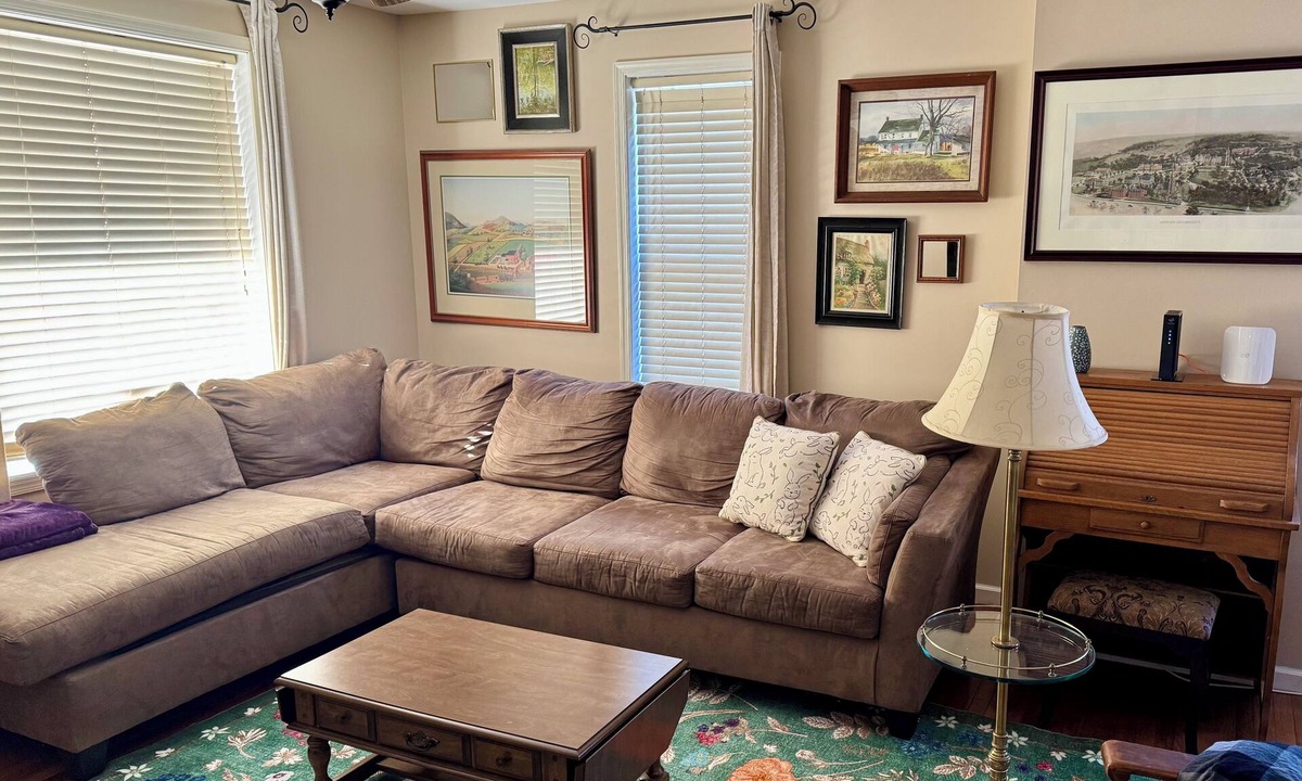 Butztown House | Charming 2 BR Whole-house rental Explore Historic Bethlehem