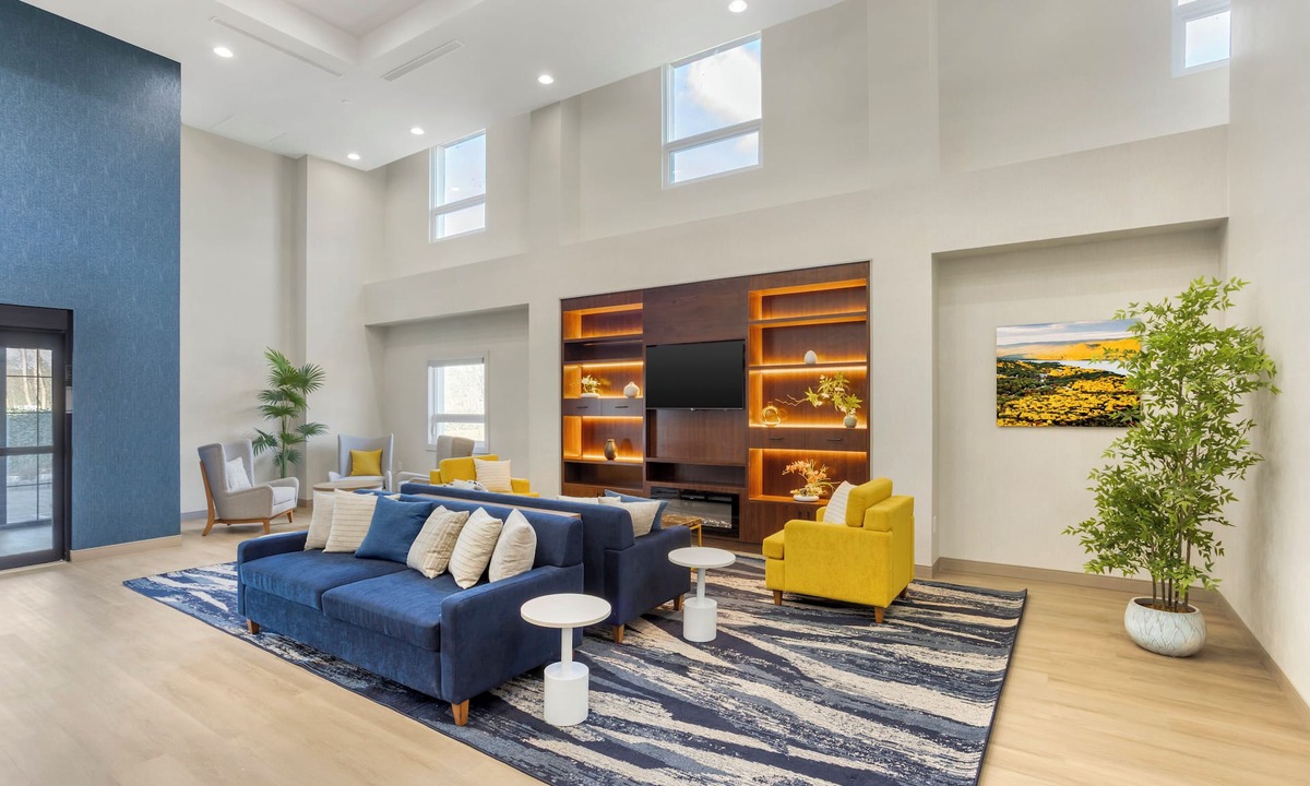 Central Valley Hotel | Comfort Suites Central Valley - Woodbury