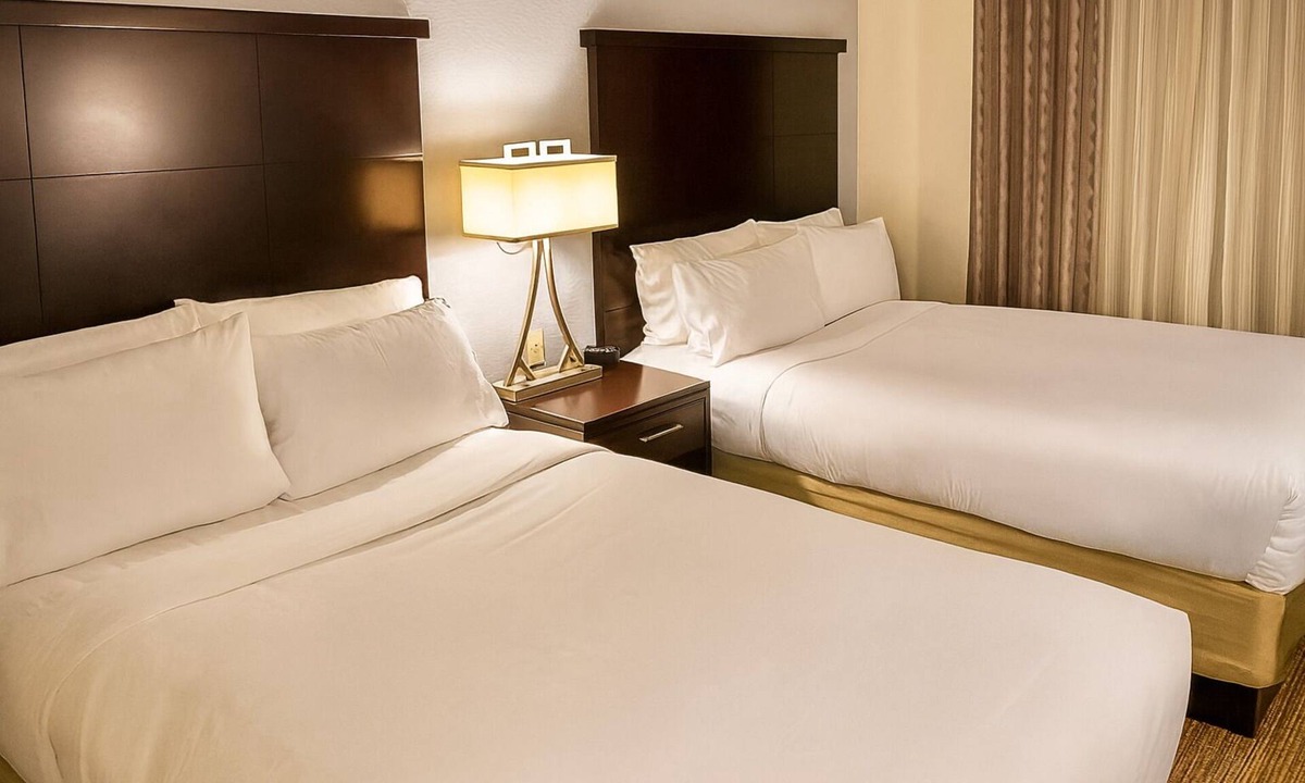 San Bruno Hotel | Convenient Stay, Superb Location, Kitchen, Pet-Friendly Property