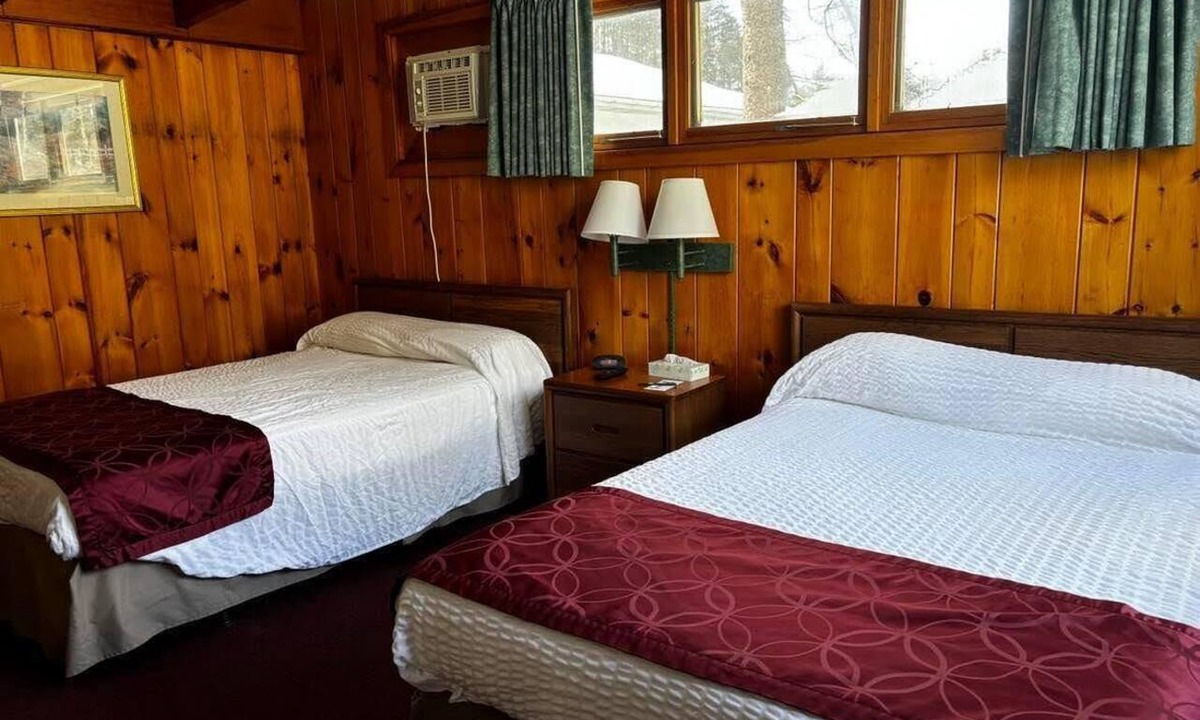 Hamilton Hotel | Cozy 1-bedroom hotel room in welcoming Hamilton - #322 Shenandoah