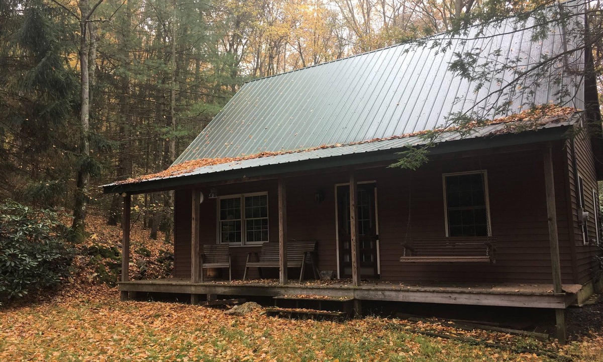 Mifflinburg Cabin | Cozy cabin, great for family and friends!