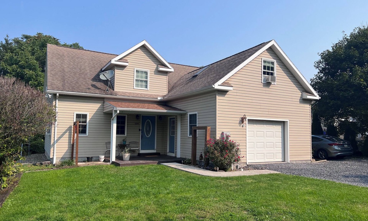 Pleasant Gap House | Cozy Cape Cod for PSU Football Games