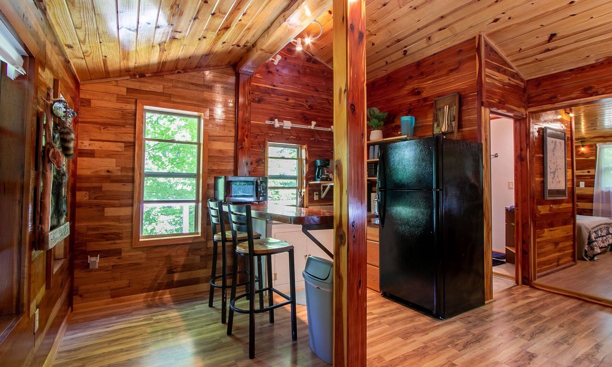 Parthenon Cabin | Cozy Cedar | Jasper Cabin Rentals | Buffalo River