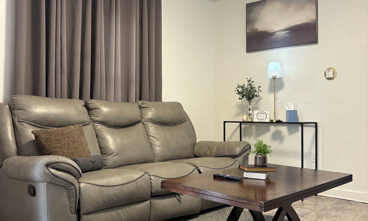 Syracuse Apartment | Cozy East Syracuse Apt—Close to Upstate, St. Joseph’s, Downtown & NY State Fair