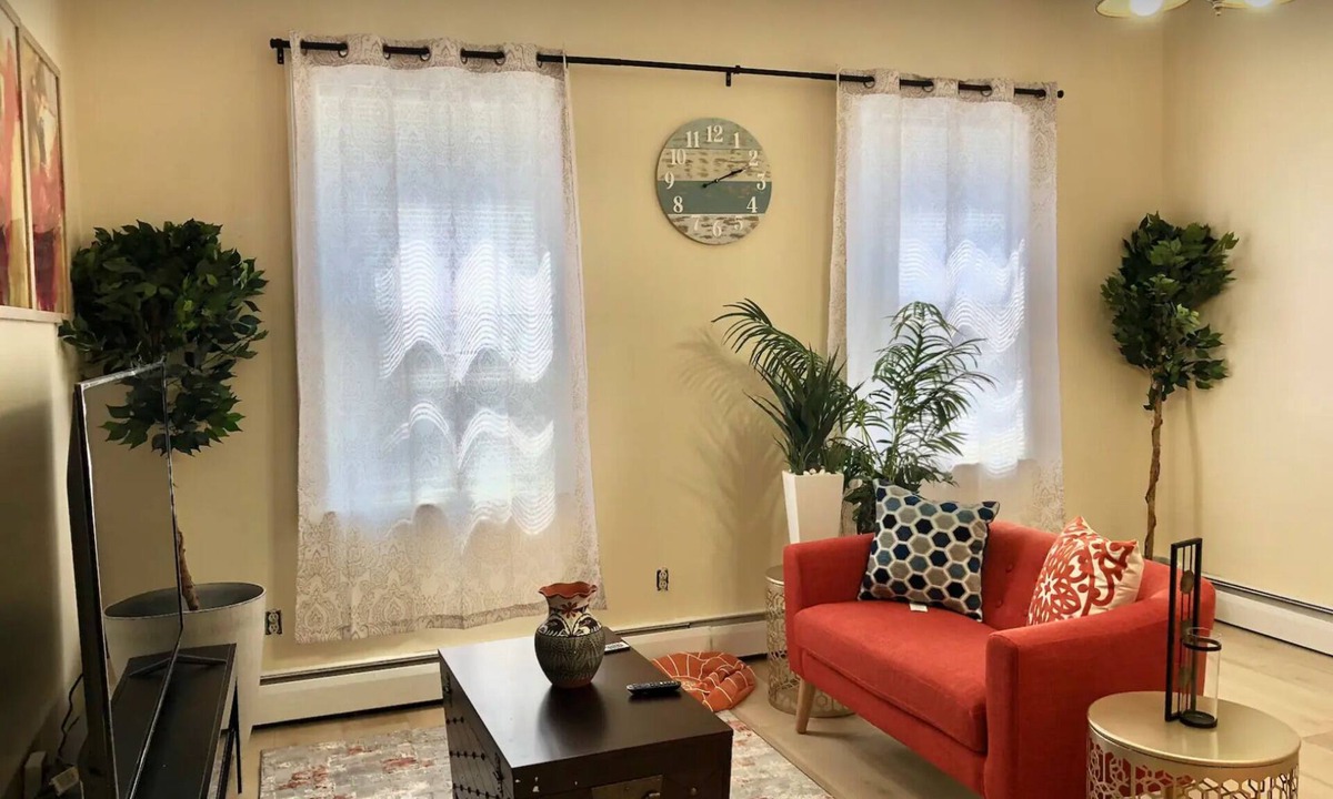 Schenectady Apartment | Cozy Mediterranean Escape
