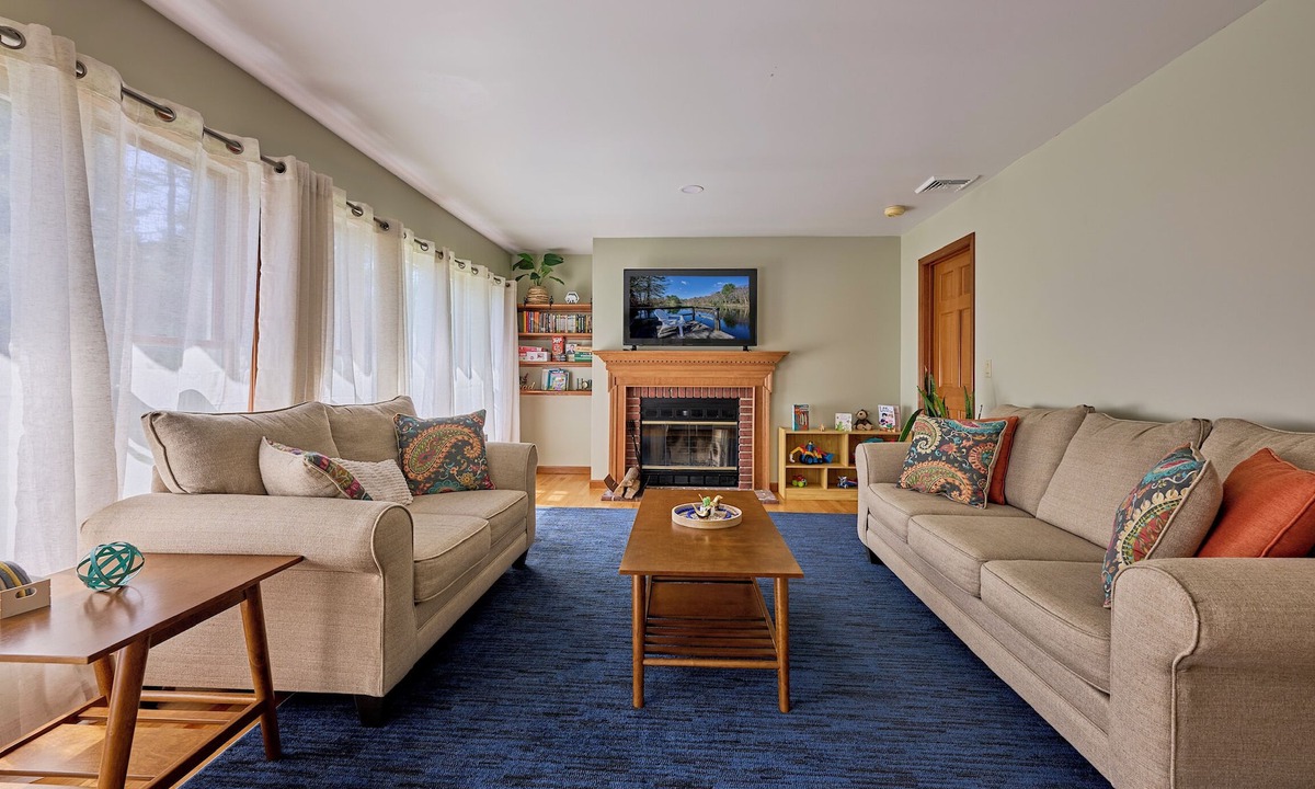 Glen Spey House | Cozy Nature Escape: 3BR Pet-Friendly House Spacious Retreat w/Game Rm/FirePlace
