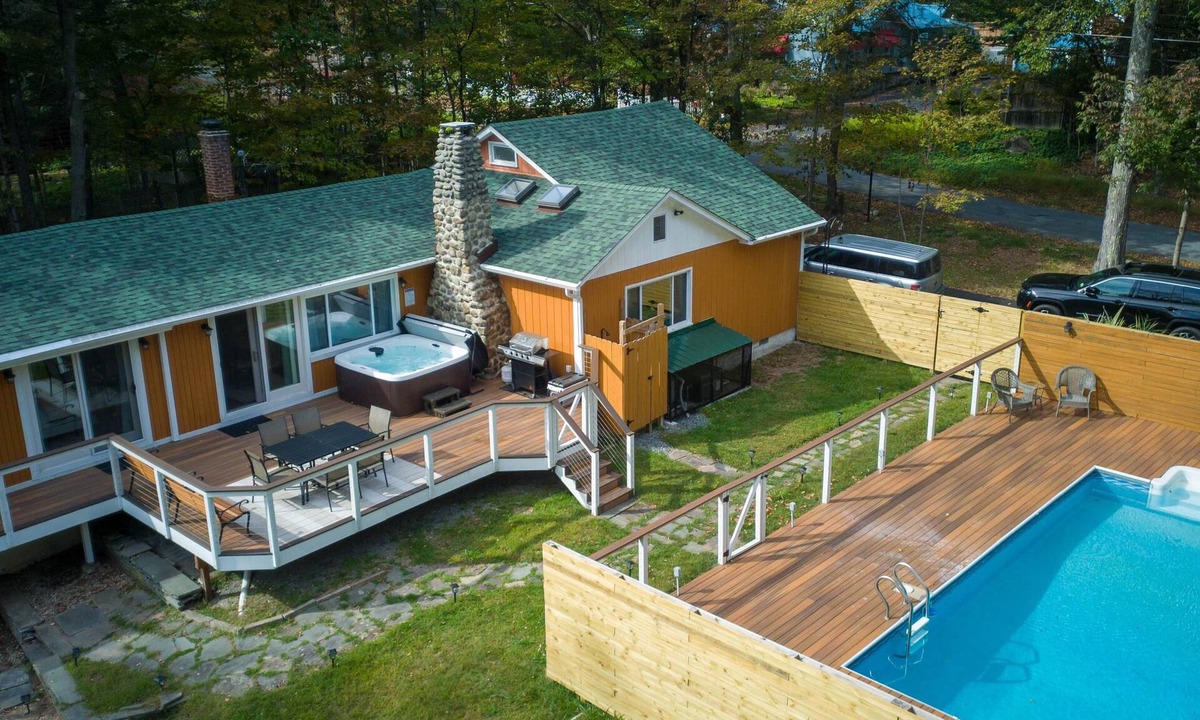 White Lake House | Dink and Dip Catskills Poolside Oasis