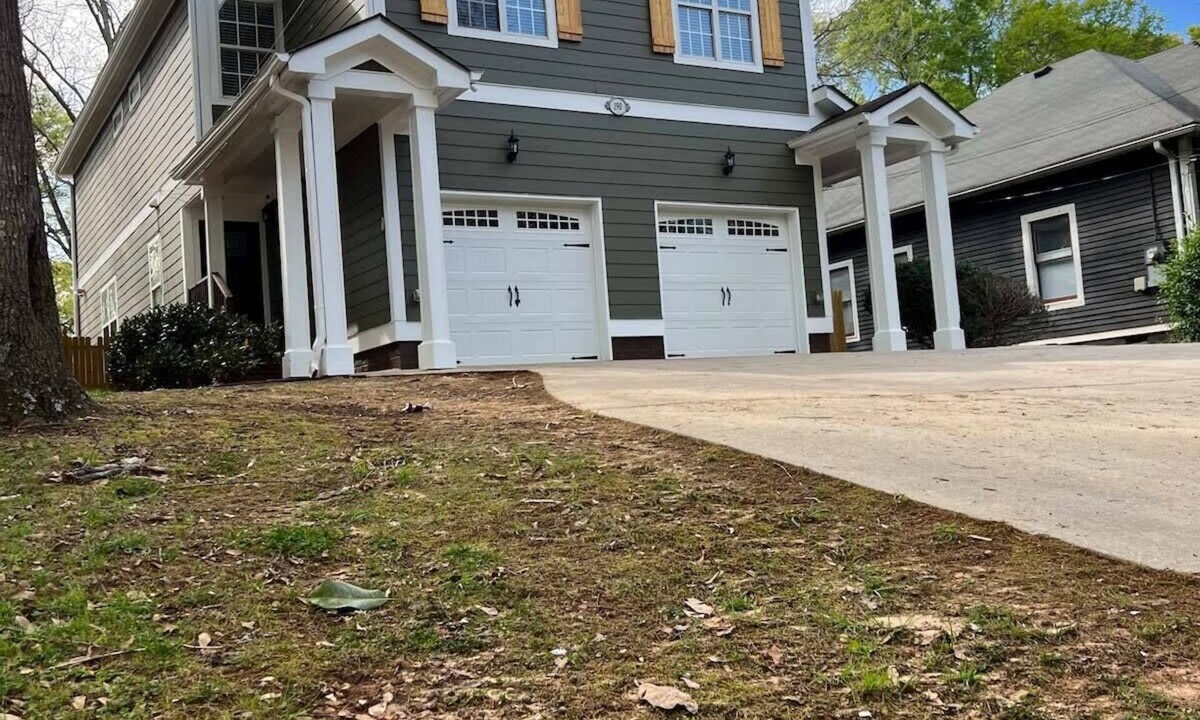 Edgewood House | East Atlanta 3BR | Walk to Train, Fast Access to Mercedes-Benz Stadium