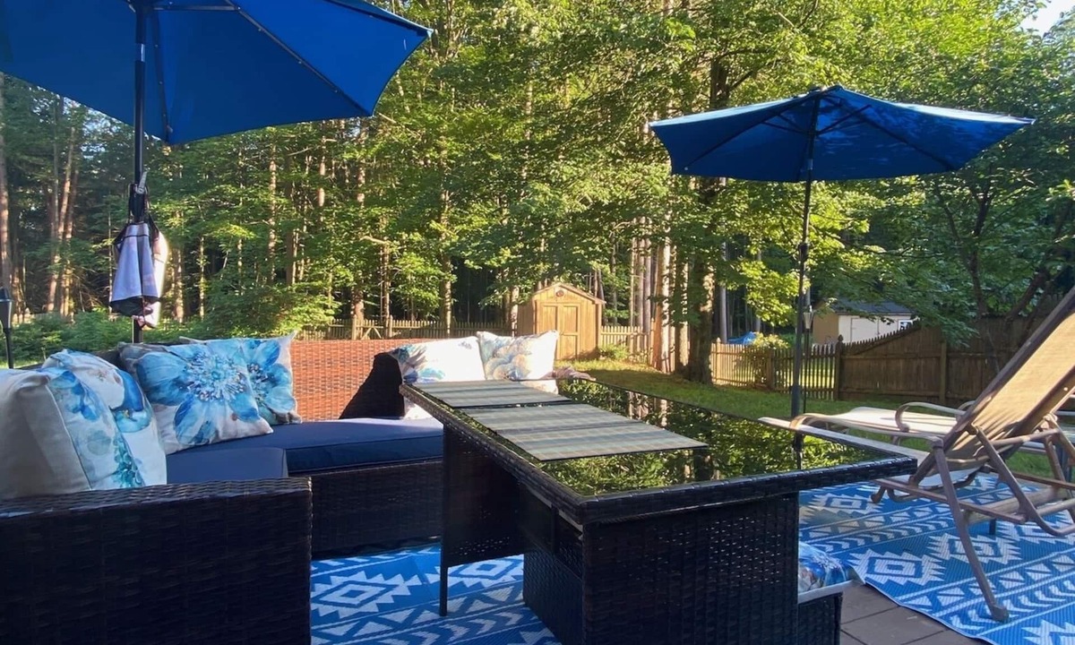 Malta House | Executive Townhouse located close to Saratoga Lake. August Available for Track