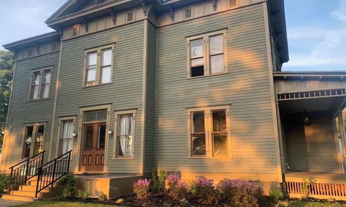 Cambridge House | Featured in HGTVs Cheap Old Houses, Recently Remodeled 3 Bedroom Colonial