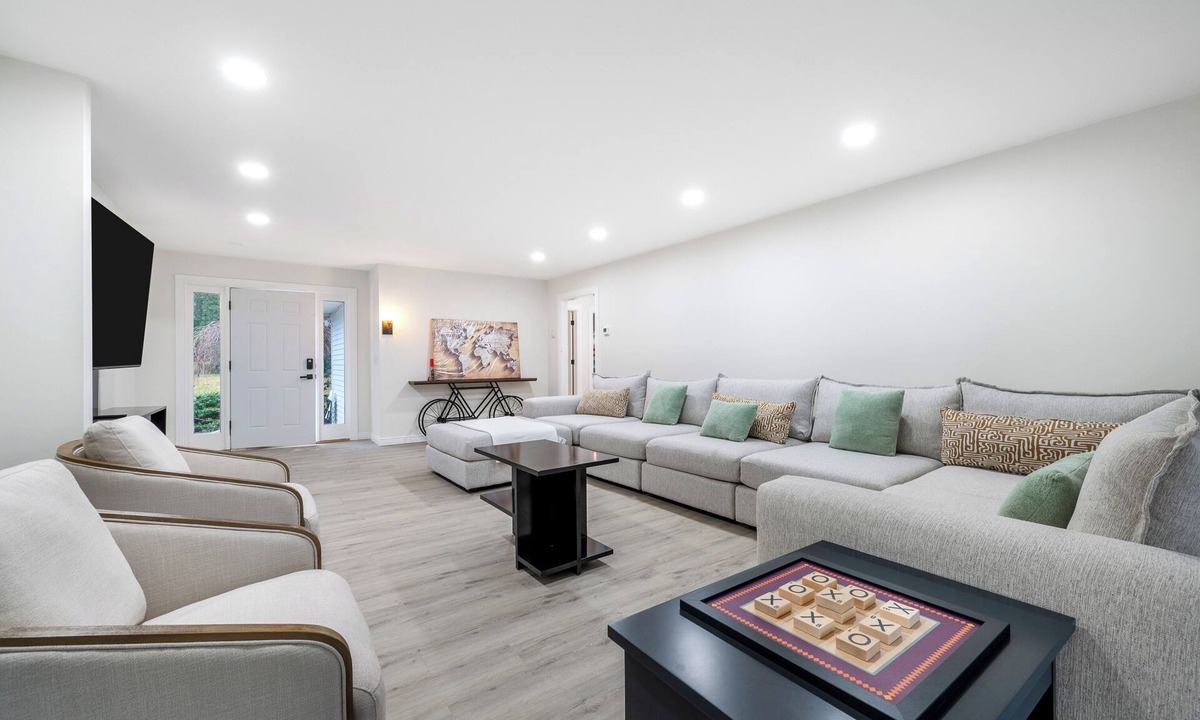 Saylorsburg House | Features two living rooms, sauna, hot tub, and fire pit -over 4 acres of land.