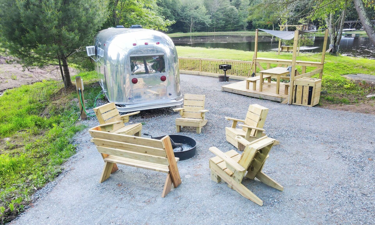 Cochecton House | Glamping in Vintage Airstream with modern comforts with private pond access.