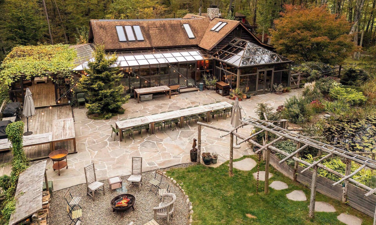 Kerhonkson Hostel | Grateful Woods: Retreat w/Pool, Farm Animals, More
