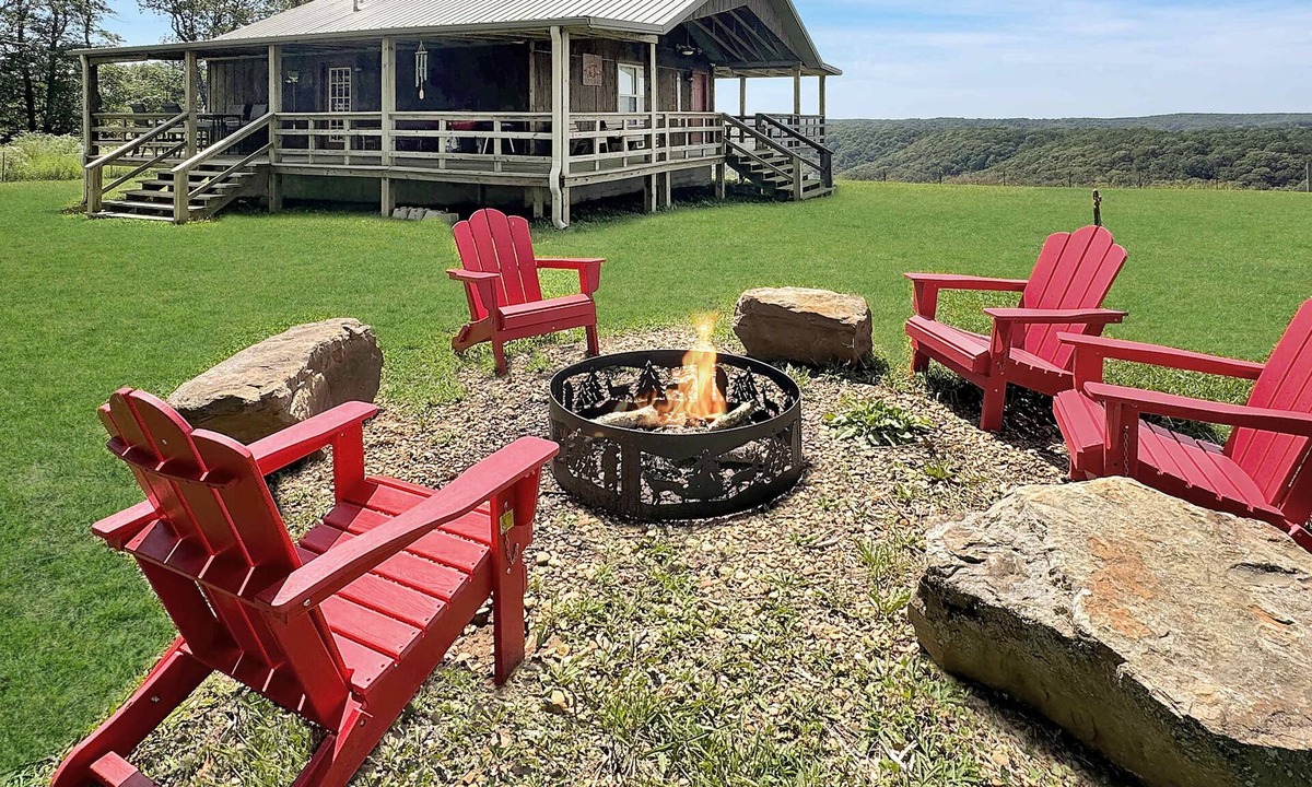Elkins Cabin | Henbest Cabin Ozark National Park -Millcreek