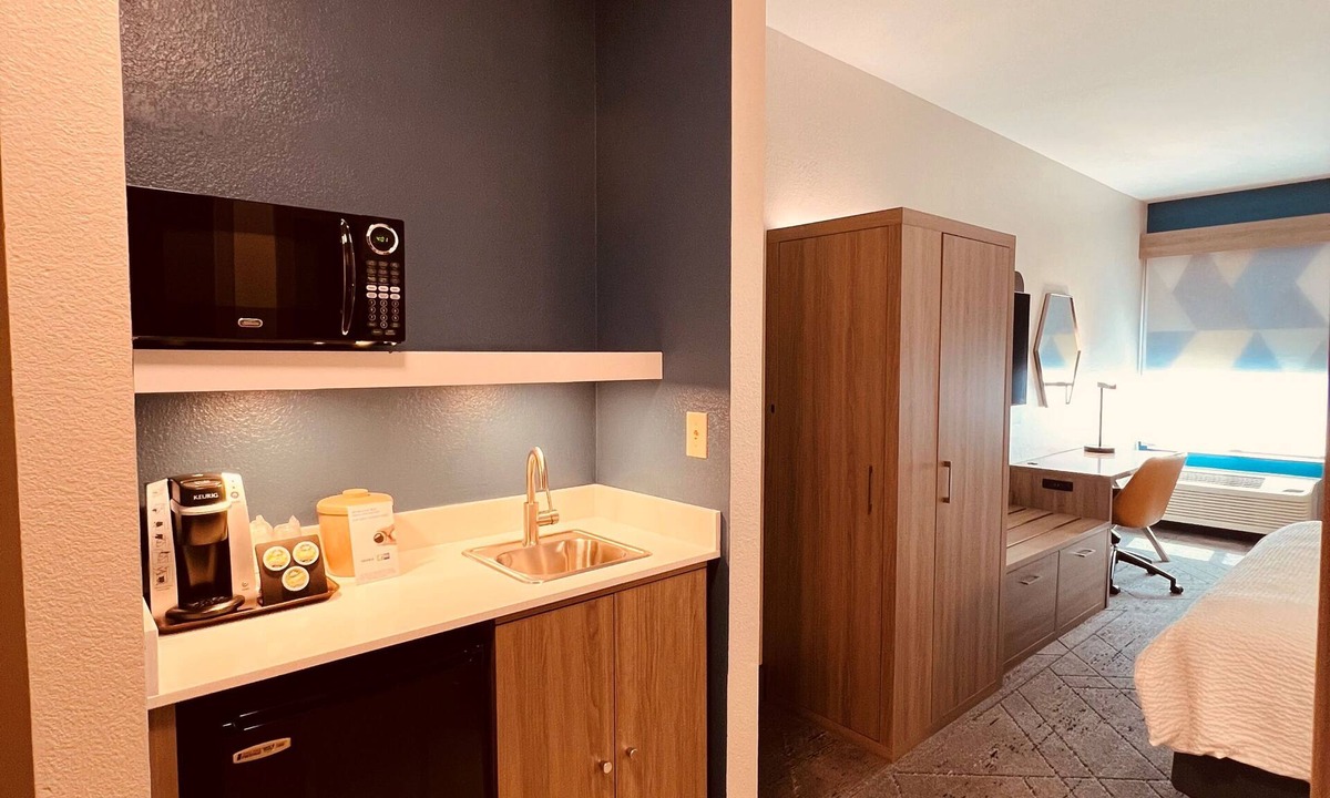 Northwest Berkeley Hotel | Holiday Inn Express Hotel & Suites Berkeley by IHG