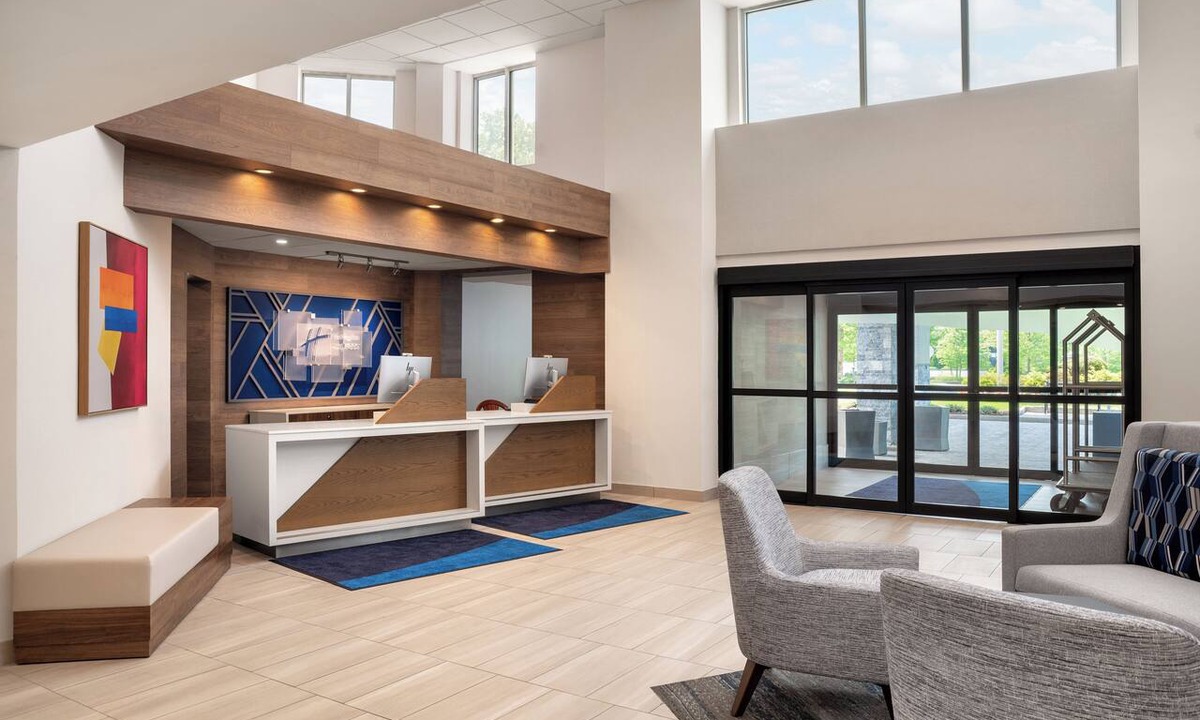 Hawthorne Hotel | Holiday Inn Express & Suites Hawthorne Elmsford North by IHG