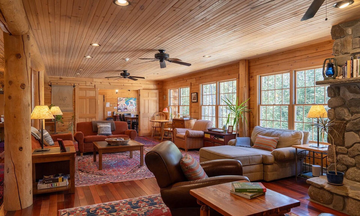 Carrabassett Valley Hostel | Hostel Of Maine