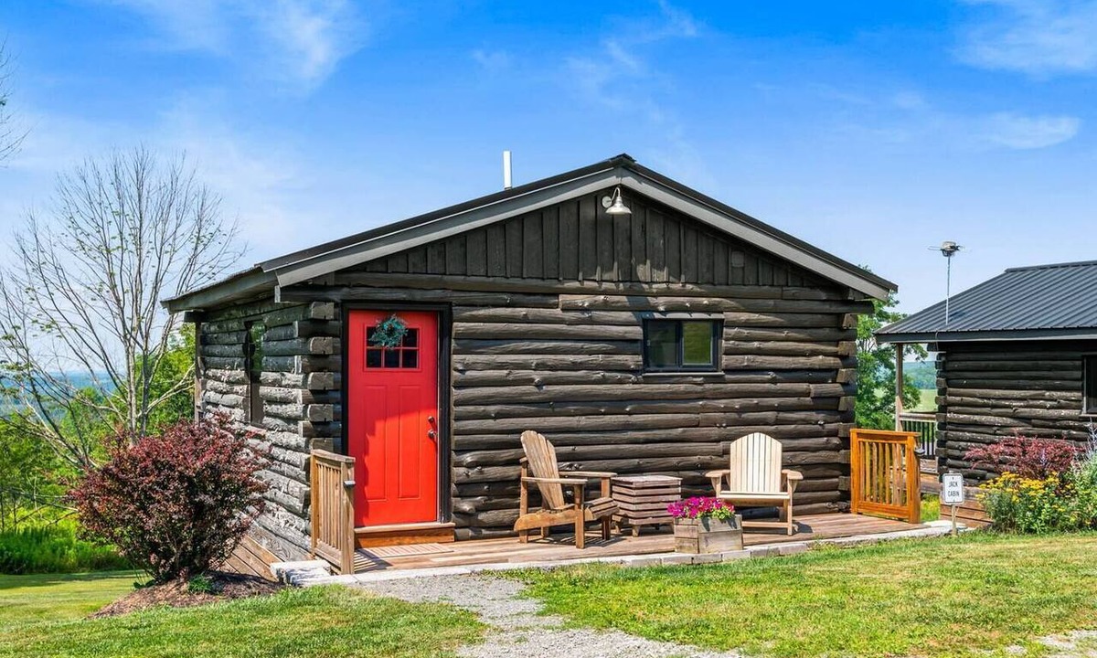 Thompson Cabin | Jack Cabin - Views, Hot Tub, Fire Pit & Outdoors!