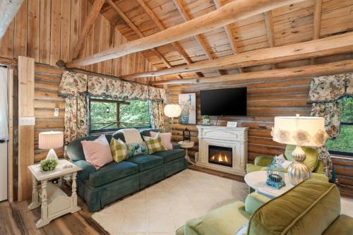 Rudy House | King-Delicately decorated-Log cabin charm-Front porch living-The Pampered Peacock