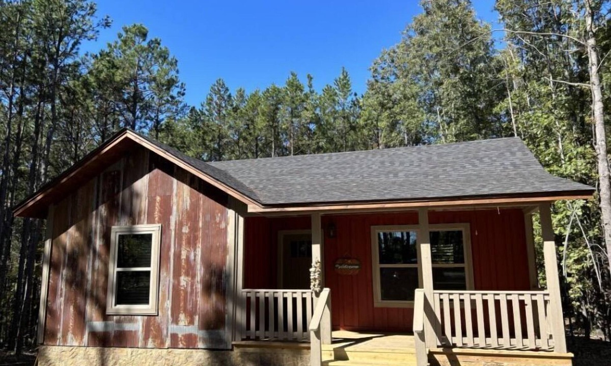 Jasper Cabin | Knotty Pine cabin, Couples Retreat w/Hot Tub And Patio Gas log Fireplace.