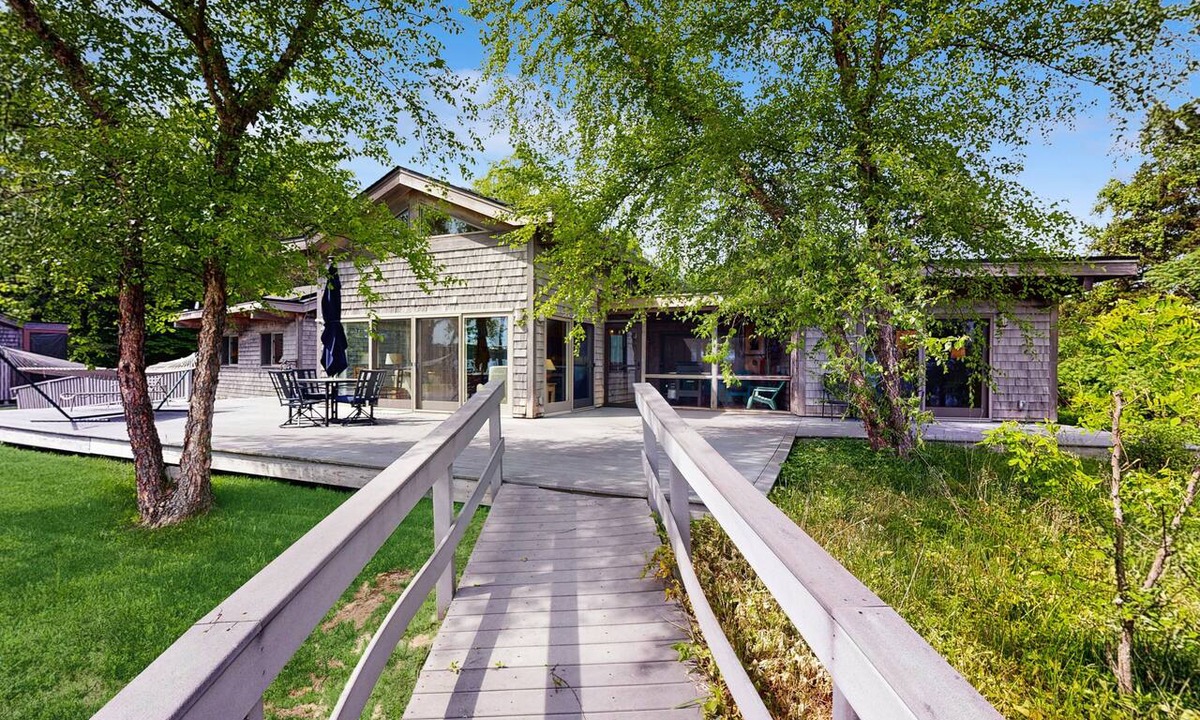 South Hero House | Lake Champlain Beach House | Private Beach, Lake Views & Dog-Friendly South Hero Escape