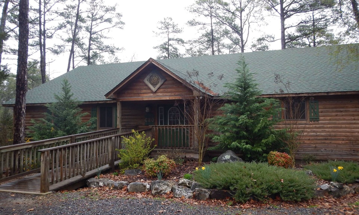 Mount Ida Cottage | Lake view three bedroom, three bath cottage with private hot tub overlooking Lake Ouachita. by RedAwning