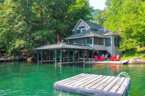 Huletts Landing House | Lakefront Adirondacks Home: Lake George Oasis!