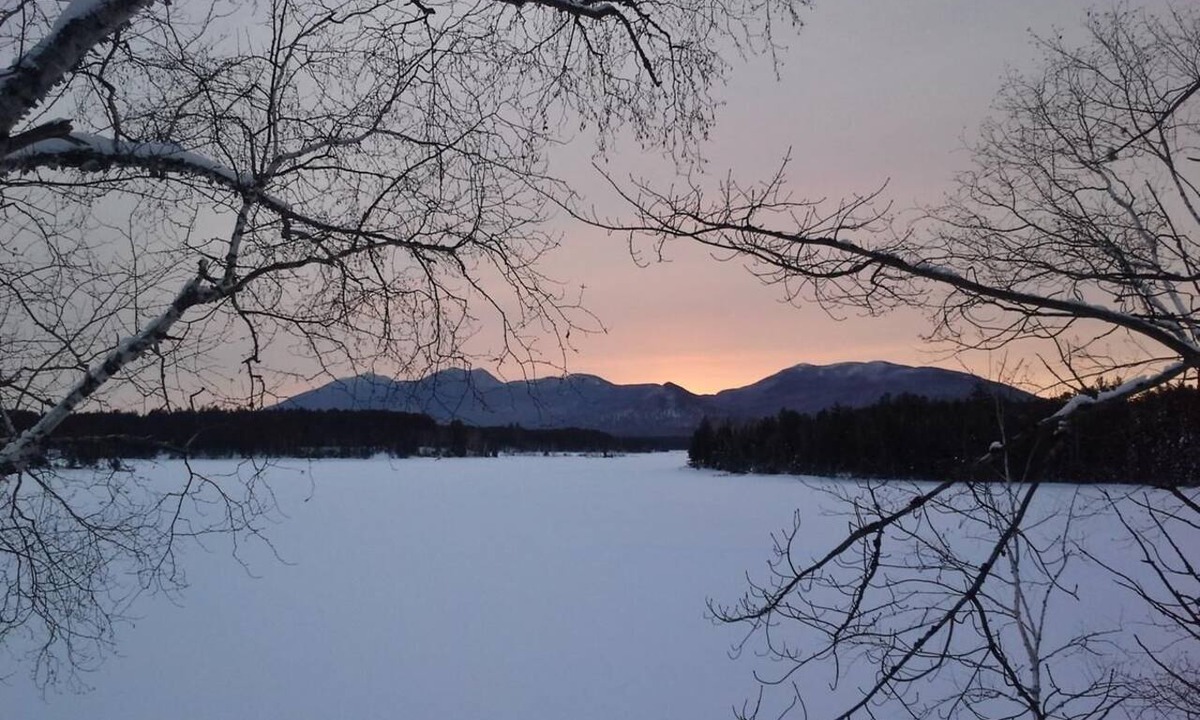 Stratton Cabin | Lakefront Cabin/Hot Tub/Dock Lake Access/Ski Sugarloaf Mountain12mi/Trail Access