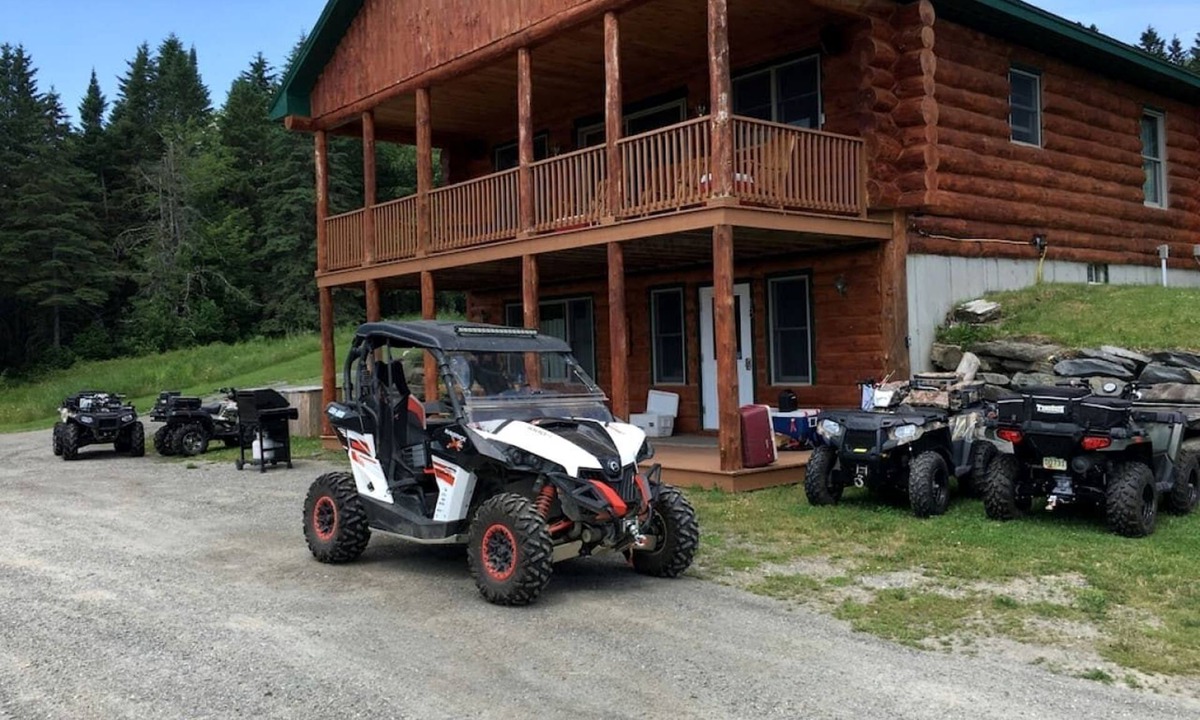 Pittsburg Cabin | Lakefront Cabin Incredible for a Peaceful and Serene Getaway in New Hampshire