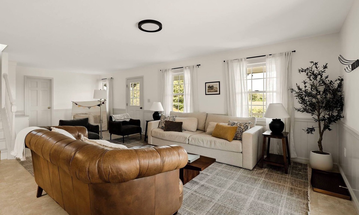 Narvon House | Little Mountain Villa - Basement Game Room, Breeo Fire Pit, Two Full Kitchens