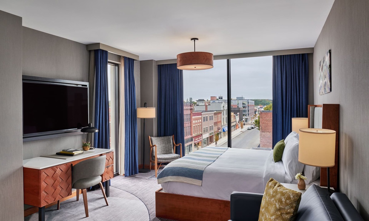 Waterville Hotel | Lockwood Hotel