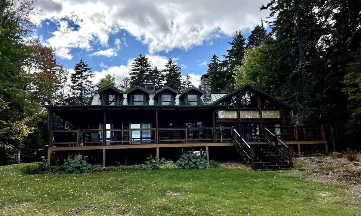Northeast Somerset Cabin | Log Cabin On Parlin Pond
