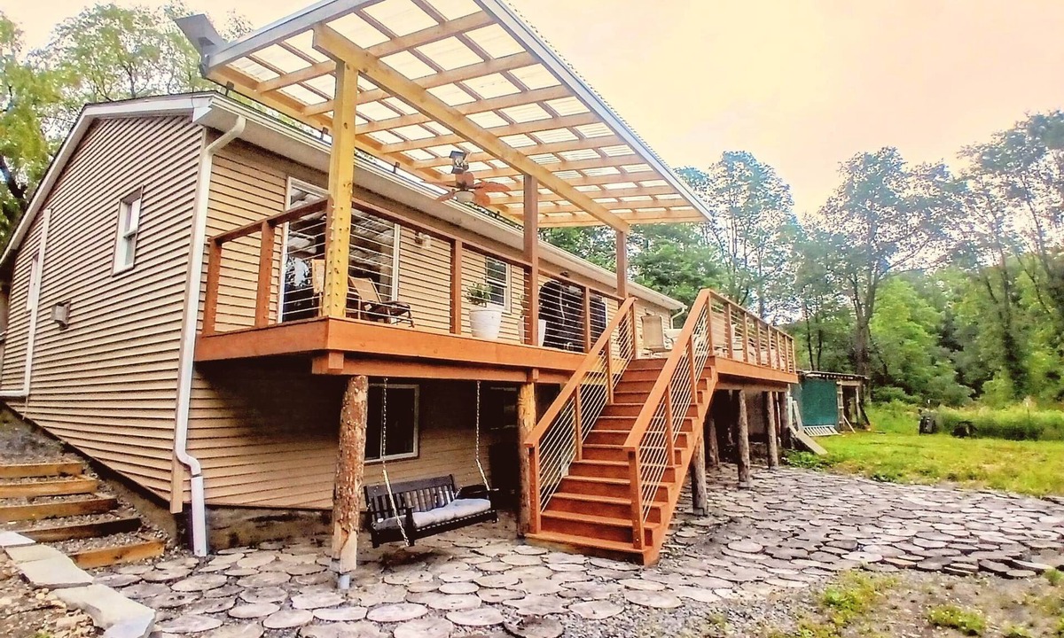 Spencer House | Lumberjack Luxury Lair Steam Shower Hot Tub