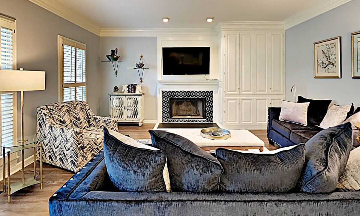 Little Rock House | Luxury Exec Retreat 30+ Day Stay King Suite Near Downtown, Hospitals & Airport