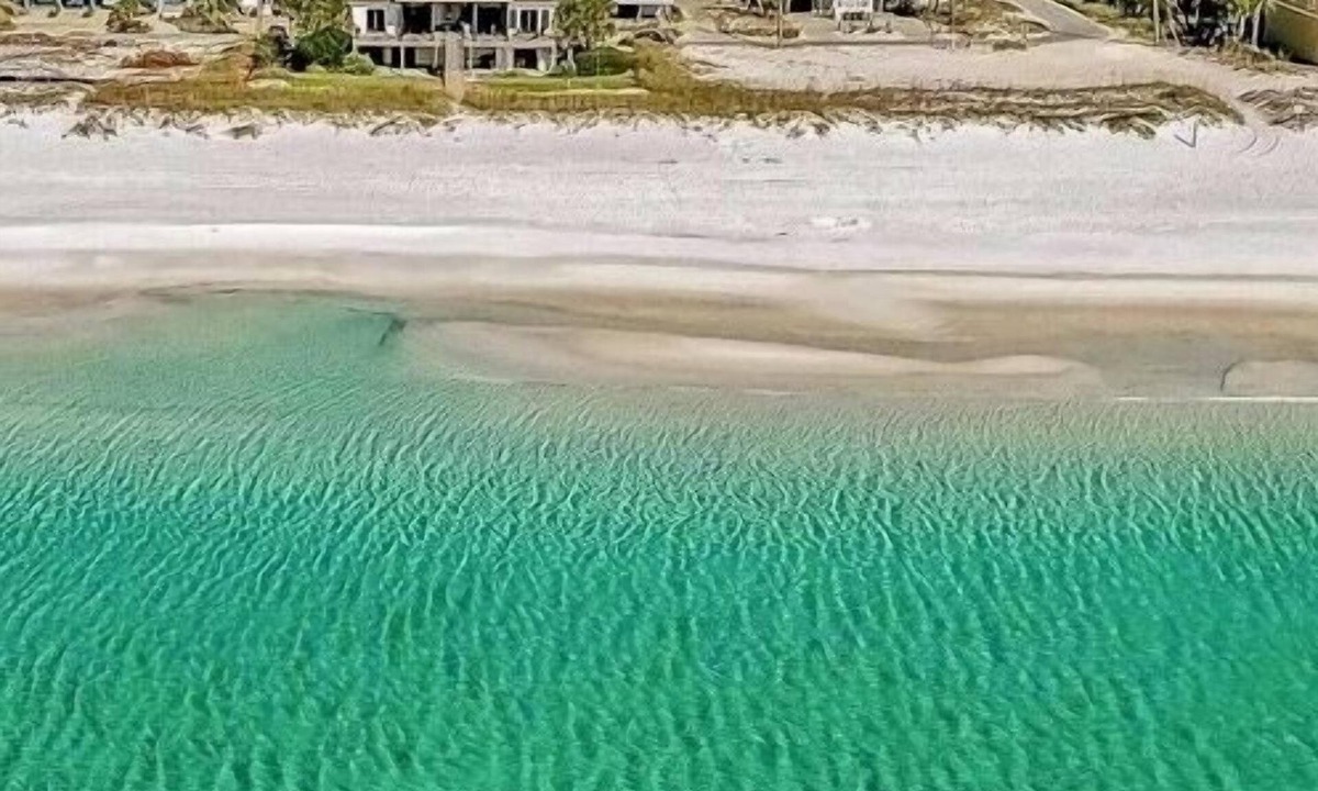 Villa Segunda House | Luxury Gulf-View Beach Retreat Pool, Deck, Steps to Sand, Pet-Friendly, Sleeps 9